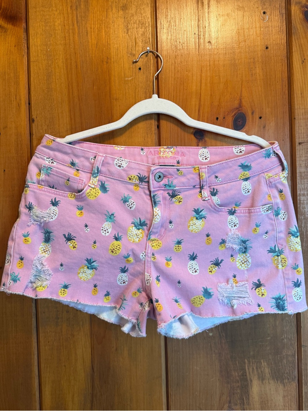 Arizona Jean Company Pink Pineapple Print Denim Shorts SIZE 13🍍💖✨